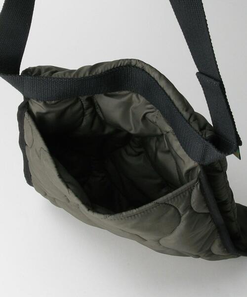 BEAUTY&YOUTH UNITED ARROWS（ビューティーアンドユースユナイテッドアローズ）の「BY キルティング ダブル ショルダーバッグ（ショルダーバッグ・メンズ・オリーブ/ブラック・FREE）」の5枚目の写真