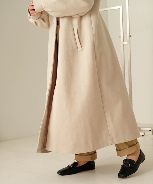 Bab（バブ）の「【WEB限定】ステンカラーバックフレアコート（ステンカラーコート・レディース・アイボリー/ブラック/チャコールグレー・38）」の6枚目の写真