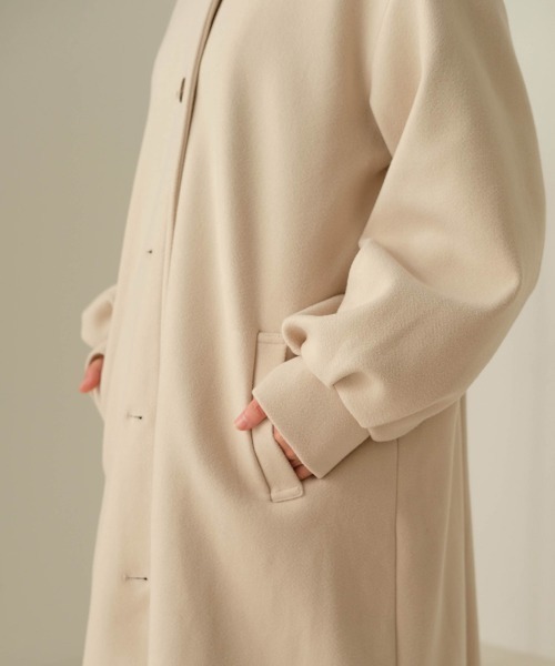 Bab（バブ）の「【WEB限定】ステンカラーバックフレアコート（ステンカラーコート・レディース・アイボリー/ブラック/チャコールグレー・38）」の7枚目の写真