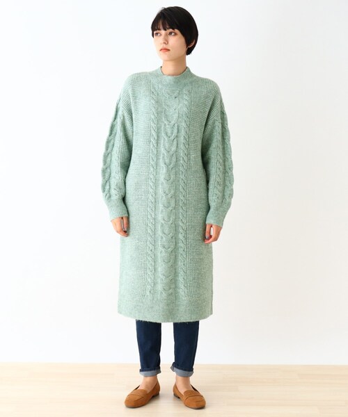 DRESKIP（ドレスキップ）の「◆ハイネックケーブルニットワンピース（ワンピース・レディース・ダークブラウン/サンドベージュ/グリーン系・02/03）」の4枚目の写真