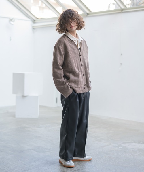 CASPER JOHN(キャスパージョン)の「Herringbone cardigan/ヘリンボーンカーディガン(カーディガン/ボレロ・メンズ・ベージュ/グレー・SMALL/MEDIUM/LARGE)」の4枚目の写真