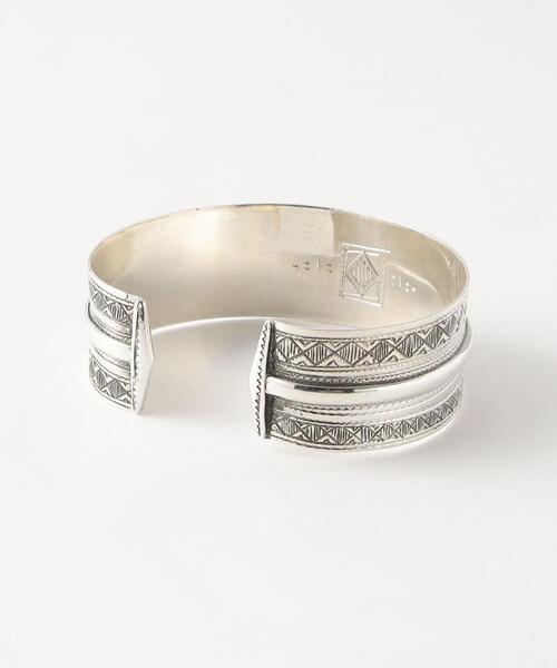 Steven Alan（スティーブンアラン）の「＜Tuareg Jewelry＞ BANGLE A7/バングル □□（バングル/リストバンド・メンズ・シルバー・FREE）」の2枚目の写真
