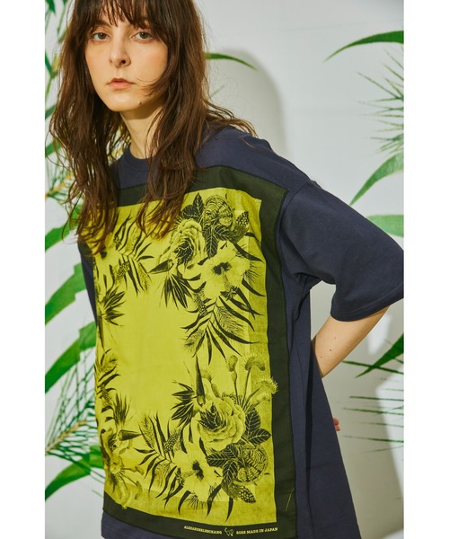 And A(アンドエー)の「AlexanderLeeChang アレキサンダーリーチャン / BANDANA T 22 ×Saori Ohwada コラボ バンダナカットソー / AC012210(Tシャツ/カットソー・メンズ・ネイビー/パープル/グレー・3/2/4)」の3枚目の写真
