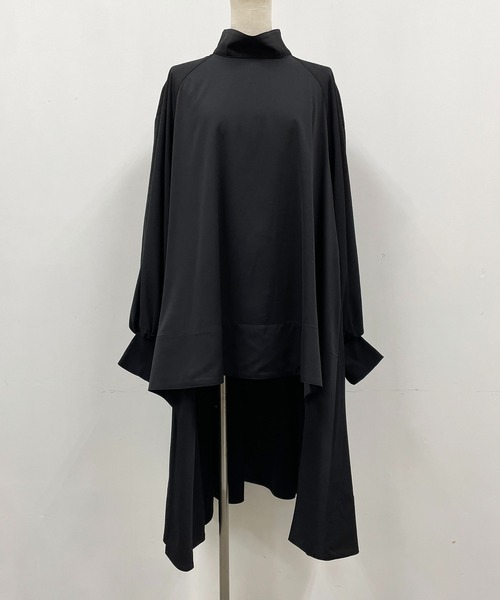 LUGIVA（ルギヴァ）の「袖リブスタンドカラーロングブラウス（シャツ/ブラウス・レディース・ブラック/オフホワイト・M）」の17枚目の写真