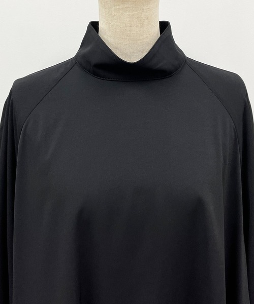 LUGIVA（ルギヴァ）の「袖リブスタンドカラーロングブラウス（シャツ/ブラウス・レディース・ブラック/オフホワイト・M）」の20枚目の写真