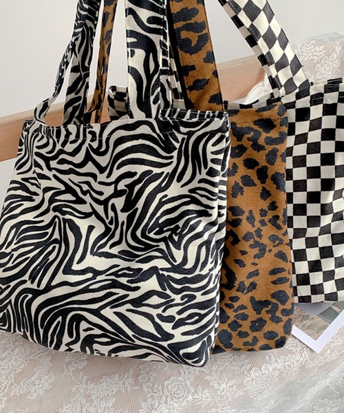 florist（フローリスト）の「【A4対応】トレンド柄コーデュロイトートバッグ（トートバッグ・レディース・レオパード/チェック/ゼブラ・FREE）」の7枚目の写真