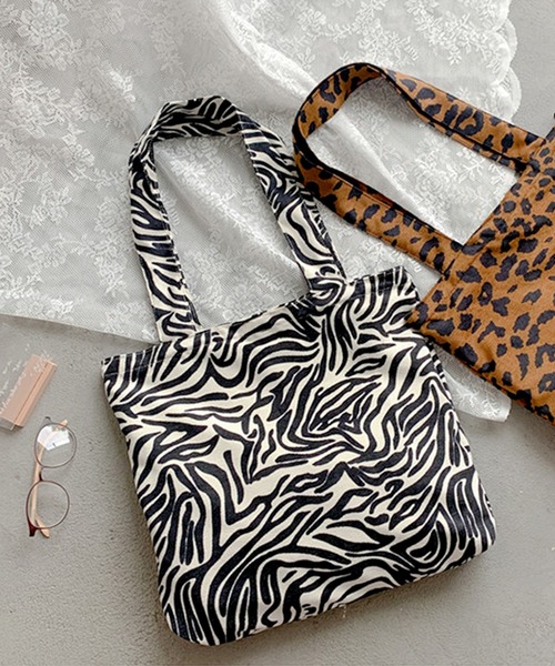 florist（フローリスト）の「【A4対応】トレンド柄コーデュロイトートバッグ（トートバッグ・レディース・レオパード/チェック/ゼブラ・FREE）」の16枚目の写真