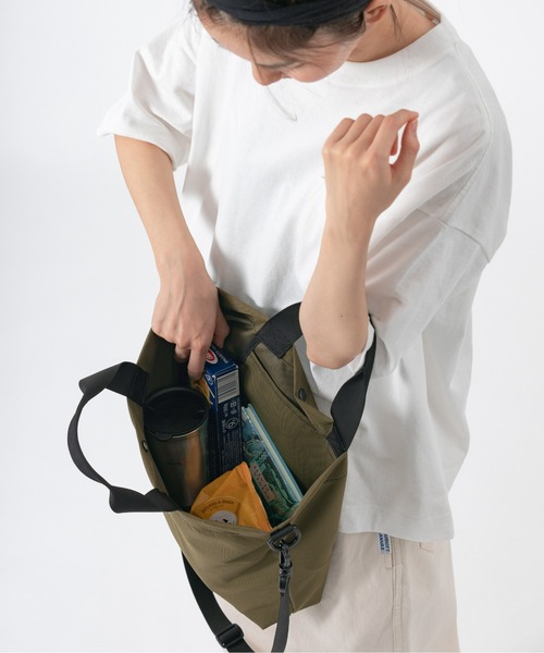 PARROTT CANVAS（パロットキャンバス）の「PARROTT CANVAS/パロットキャンバス　ローリーバッグ（ショルダーバッグ・レディース・カーキ/ターコイズブルー/ブラック/グレイッシュベージュ・FREE）」の9枚目の写真