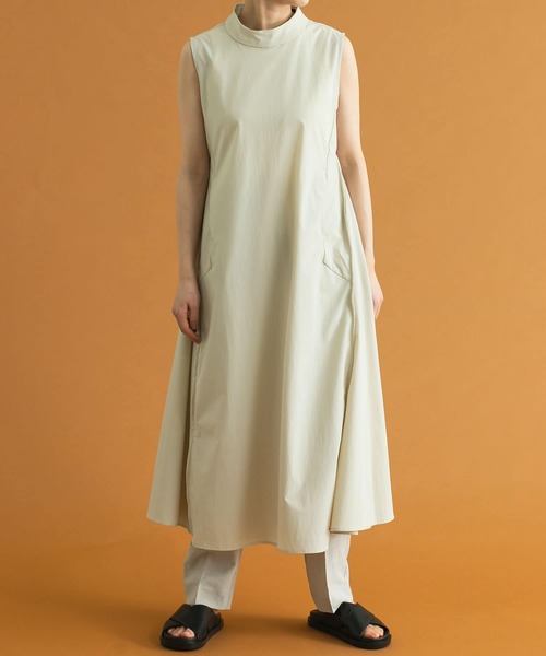 SENSE OF PLACE by URBAN RESEARCH(センスオブプレイスバイアーバンリサーチ)の「Uiscel ドライテントラインノースリーブワンピース(ワンピース・レディース・カーキ/ライトベージュ/ブラック/ブルー・ONE)」の19枚目の写真