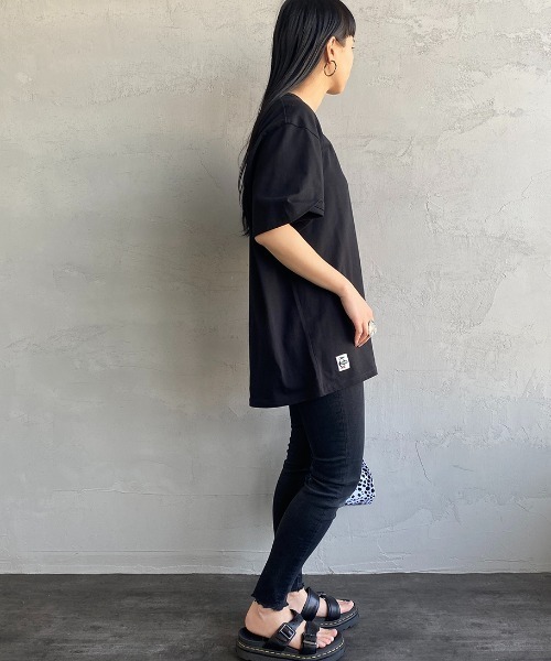 CHUMS（チャムス）の「[CHUMS/チャムス] ミニボートロゴプリントTシャツ（Tシャツ/カットソー・レディース・ブラック/ホワイト/ネイビー・L/M/XXL/XL）」の15枚目の写真