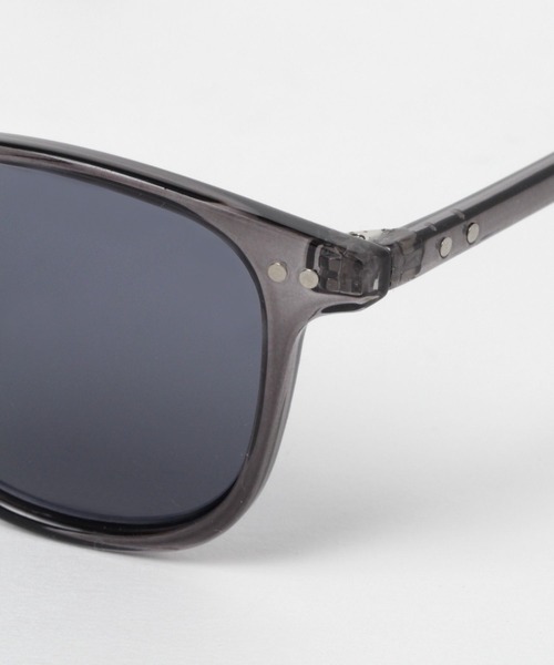 LAKOLE（ラコレ）の「ウェリントンサングラス / 272979（サングラス・メンズ・ブラック/ブラウン/グリーン・FREE）」の4枚目の写真