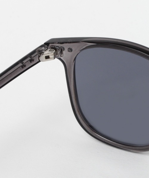 LAKOLE（ラコレ）の「ウェリントンサングラス / 272979（サングラス・メンズ・ブラック/ブラウン/グリーン・FREE）」の5枚目の写真