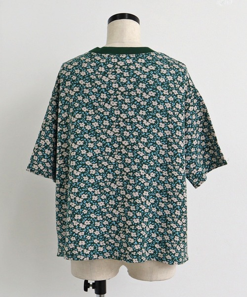 chambre de charme（シャンブルドゥシャーム）の「●cdc ブーゲンビリアの花ジャカード Ｔシャツ（Tシャツ/カットソー・レディース・ピンク/グリーン・FREE）」の10枚目の写真