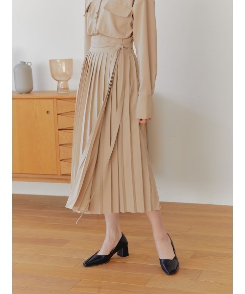 Ayla(アイラ)の「lap pleats skirt(スカート・レディース・ベージュ/コバルトブルー/チャコールグレー・FREE)」の1枚目の写真