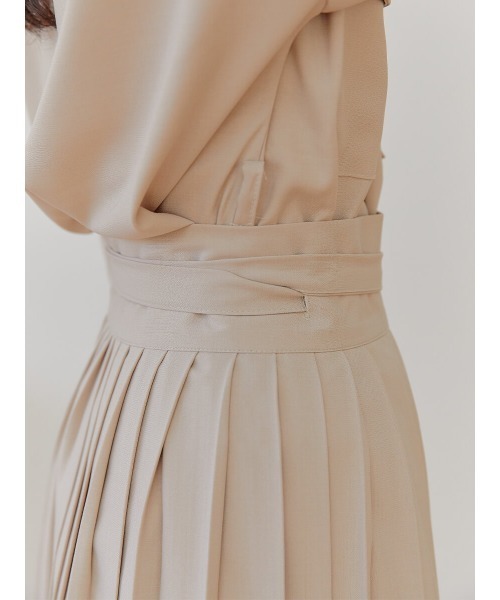 Ayla(アイラ)の「lap pleats skirt(スカート・レディース・ベージュ/コバルトブルー/チャコールグレー・FREE)」の9枚目の写真