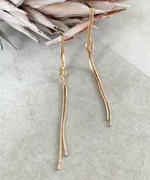 チェーンムスビピアス