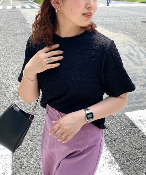CPCM(シーピーシーエム)の「クラッシュJQ半袖短丈T(Tシャツ/カットソー・レディース・オフホワイト/ブラック/ライトグリーン/ブルー・FREE)」の1枚目の写真