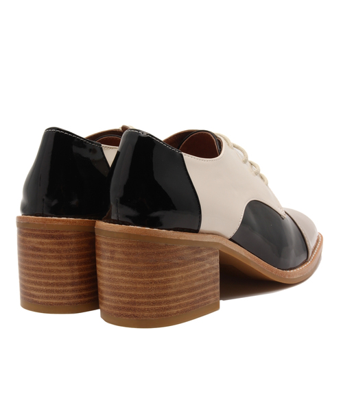 Jeffrey Campbell（ジェフリーキャンベル）の「Jeffrey Campbell　レースアップトラッドシューズ（その他シューズ・レディース・ブラック/ブラウン系その他・36/37/38）」の9枚目の写真