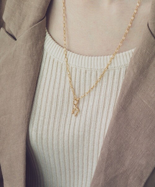 ete（エテ）の「○キャッチー ビジュー ホースシュー チャーム