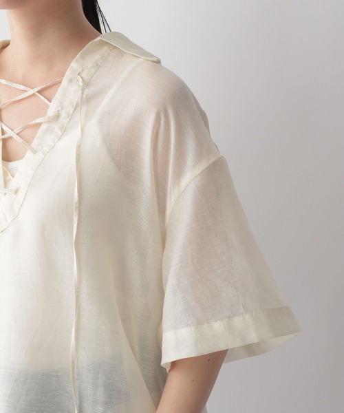 LOWRYS FARM（ローリーズファーム）の「シアースキッパーシャツ６分袖　346354（シャツ/ブラウス・レディース・ブラウン/ブルー/アイボリー・FREE）」の14枚目の写真