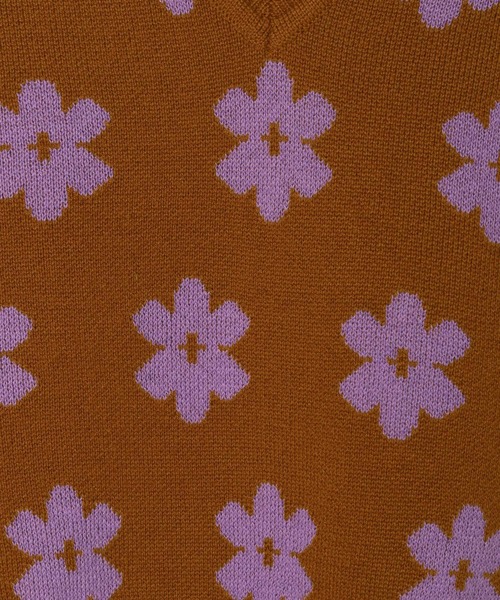 LOWRYS FARM（ローリーズファーム）の「フラワーＪＱニットベスト　356911（ベスト・キッズ・ブラック/ネイビー/ブラウン・110cm/120cm/130cm/140cm/150cm）」の10枚目の写真