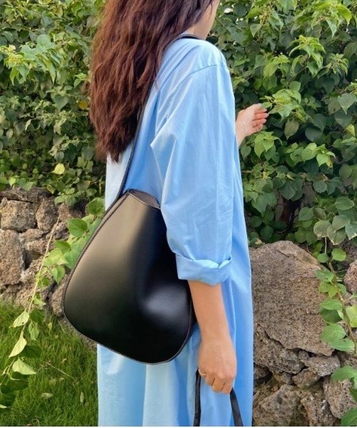 yuue' ( wear )（ユーイ）の「ポーチ付きレザートートバッグ（トートバッグ・レディース・ブラック/ブラウン・FREE）」の10枚目の写真