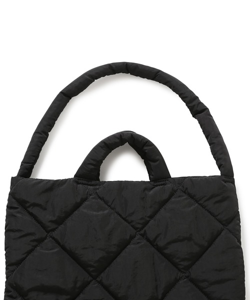 ADAM ET ROPE'（アダムエロペ）の「【A4対応】キルティングナイロントートバッグ（トートバッグ・レディース・ブラック/ベージュ・FREE）」の10枚目の写真
