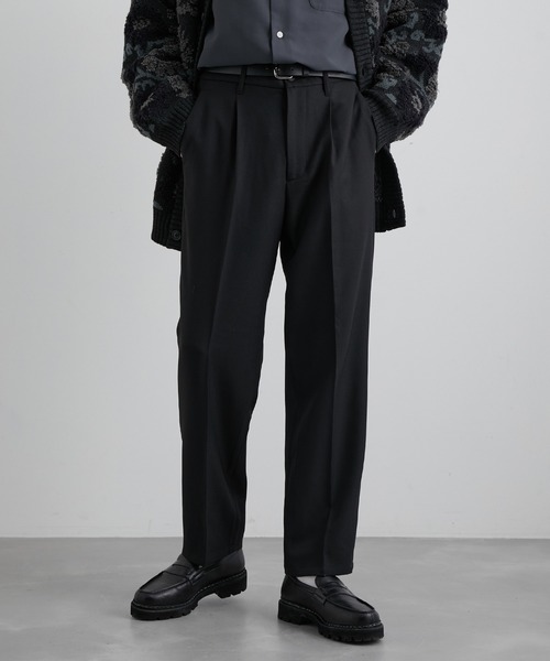 JUNRED(ジュンレッド)の「ウォームツイルタックストレートパンツ(スラックス・メンズ・ブラック/グリーン/ベージュ系その他・S/M/L)」の1枚目の写真