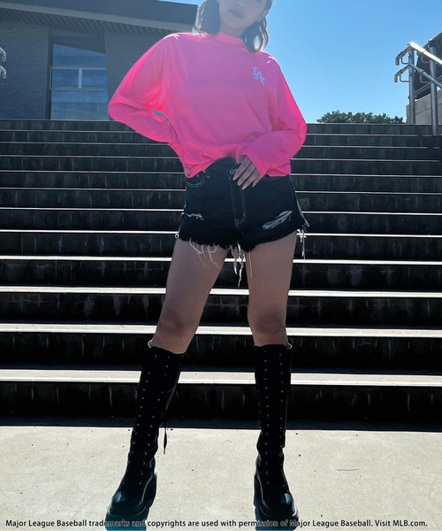 【MLB/Los Angeles Dodgers】モックネック長袖Tシャツ(Tシャツ/カットソー)|BACK TO THE FIELD(バック トゥー ザ フィールド) 【MLB/Los Angeles Dodgers】モックネック長袖Tシャツ(Tシャツ/カットソー)|BACK TO THE FIELD(バック トゥー ザ フィールド)