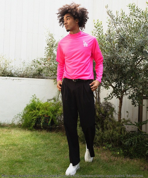 【MLB/Los Angeles Dodgers】モックネック長袖Tシャツ(Tシャツ/カットソー)|BACK TO THE FIELD(バック トゥー ザ フィールド) 【MLB/Los Angeles Dodgers】モックネック長袖Tシャツ(Tシャツ/カットソー)|BACK TO THE FIELD(バック トゥー ザ フィールド)