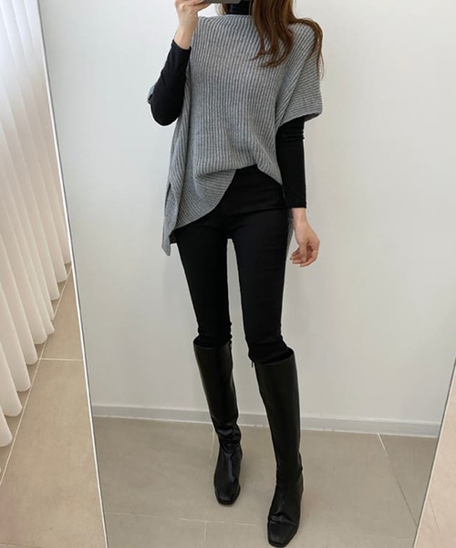 Ulysses（ユリシス）の「サイドスリットポンチョニットベスト（ベスト・レディース・ブラック/ベージュ/グレー/キャメル・F）」の22枚目の写真