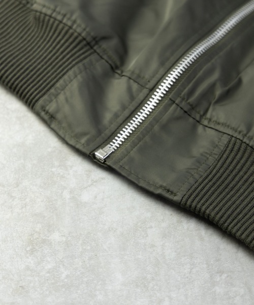 NYLAUS（ナイラス）の「ヘビーツイル ナイロン 裏タフタ MA-1 ミリタリージャケット（MA-1・メンズ・ホワイト/ブラック/カーキ・LL/M/L）」の6枚目の写真