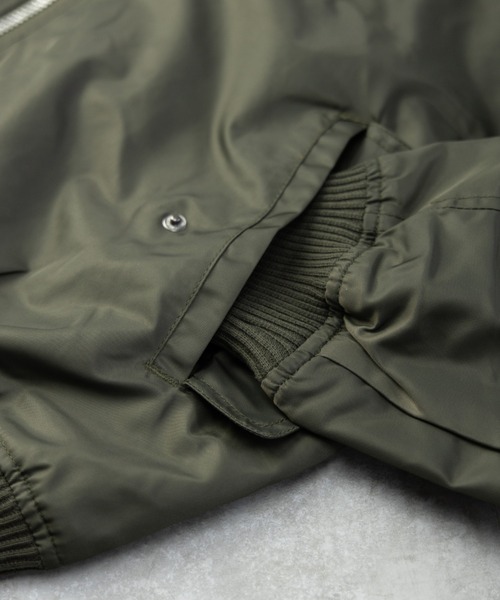 NYLAUS（ナイラス）の「ヘビーツイル ナイロン 裏タフタ MA-1 ミリタリージャケット（MA-1・メンズ・ホワイト/ブラック/カーキ・LL/M/L）」の5枚目の写真