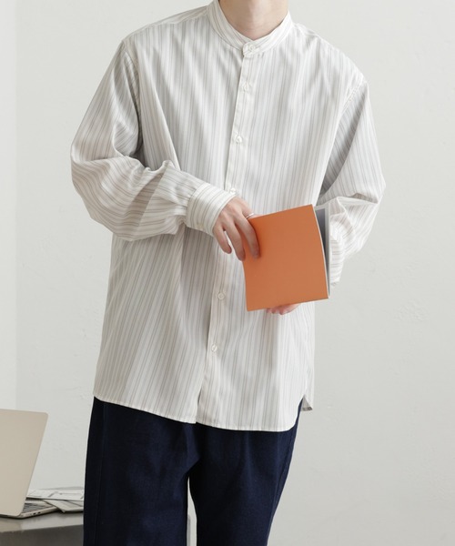 COLONY 2139（コロニートゥーワンスリーナイン）の「マルチストライプバンドカラーシャツ（シャツ/ブラウス・メンズ・ホワイト/ブルー・MEDIUM/LARGE）」の2枚目の写真