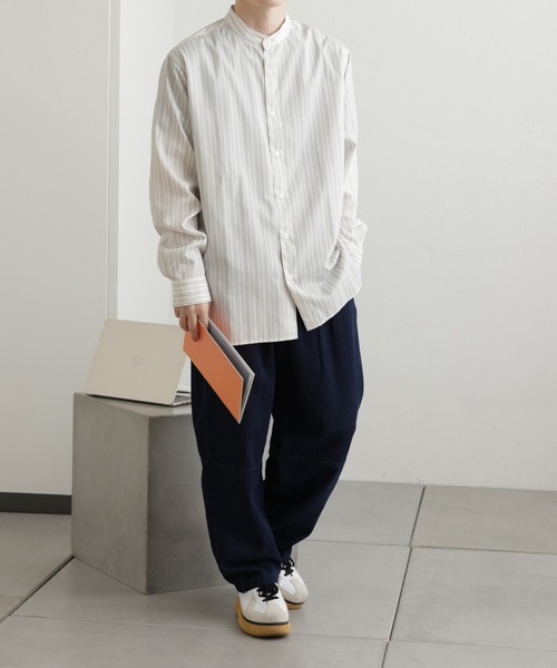 COLONY 2139（コロニートゥーワンスリーナイン）の「マルチストライプバンドカラーシャツ（シャツ/ブラウス・メンズ・ホワイト/ブルー・MEDIUM/LARGE）」の7枚目の写真