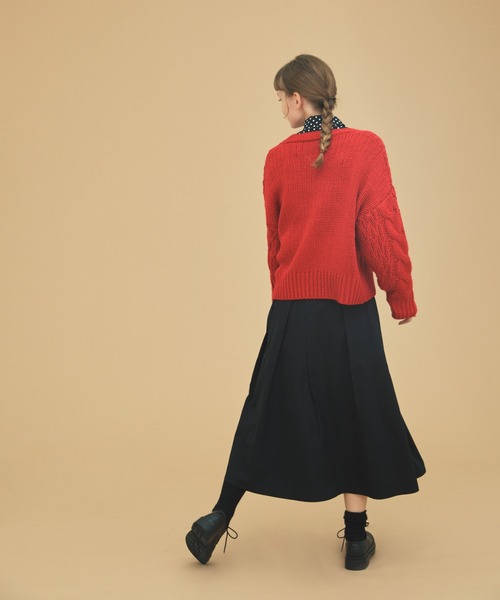 EDIT Gris(エディットグリ)の「ケーブルショートカーディガン(カーディガン/ボレロ・レディース・ブラック/レッド/ブルー/アイボリー・FREE)」の10枚目の写真