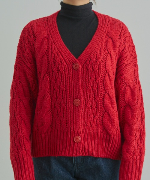 EDIT Gris(エディットグリ)の「ケーブルショートカーディガン(カーディガン/ボレロ・レディース・ブラック/レッド/ブルー/アイボリー・FREE)」の11枚目の写真