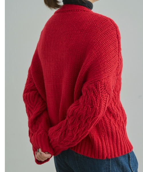 EDIT Gris(エディットグリ)の「ケーブルショートカーディガン(カーディガン/ボレロ・レディース・ブラック/レッド/ブルー/アイボリー・FREE)」の16枚目の写真