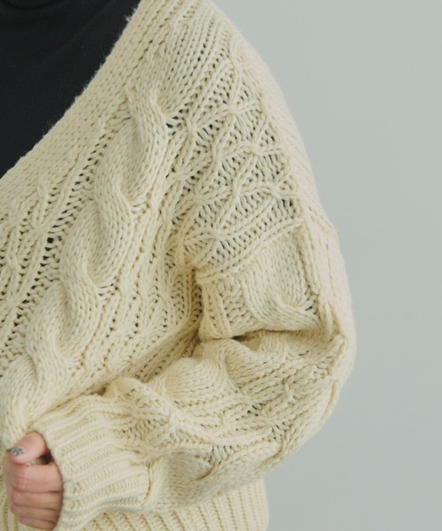 EDIT Gris(エディットグリ)の「ケーブルショートカーディガン(カーディガン/ボレロ・レディース・ブラック/レッド/ブルー/アイボリー・FREE)」の19枚目の写真