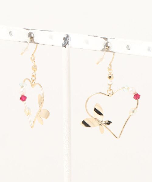 GGD SELECT（ジージーディー　セレクト）の「国内18金メッキハート蝶ビジューフックピアス[ACCACC]（ピアス（両耳用）・レディース・レッド・FREE）」の2枚目の写真