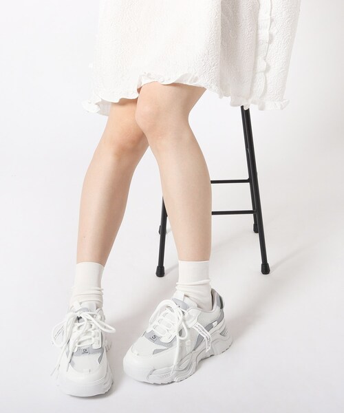cs T&P(シーエスティーアンドピー)の「2WAYシューレース・コンビカラースニーカー【2WAY/ロゴ入り/csT&P】(スニーカー・レディース・グレー/ブルー/ベージュ・S/LL/M/L)」の1枚目の写真