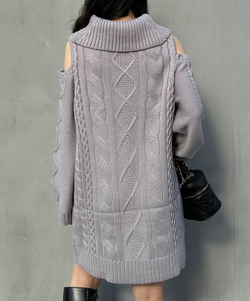 INGNI(イング)の「肩開きオフタートルケーブルニットワンピース(ワンピース・レディース・アイボリー/グレー系その他/ピンクベージュ・M)」の11枚目の写真