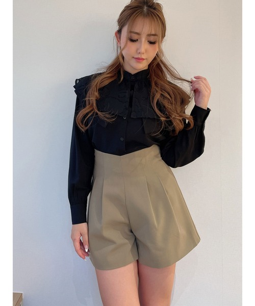 DURAS(デュラス)の「タック入りハイウエストショートパンツ(その他パンツ・レディース・ベージュ/ブラック・SMALL/LARGE)」の18枚目の写真