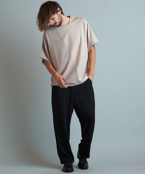 NO ID.(ノーアイディ)の「mt8167-チェンジングドルマンスリーブBIG-T Tシャツ(Tシャツ/カットソー・メンズ・ブルー/ホワイト/ブラック/ブルーグリーン/ライトベージュ・ONE SIZE)」の13枚目の写真