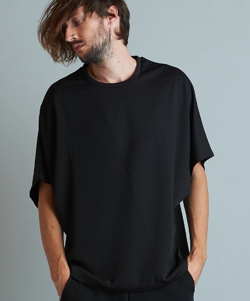 NO ID.(ノーアイディ)の「mt8167-チェンジングドルマンスリーブBIG-T Tシャツ(Tシャツ/カットソー・メンズ・ブルー/ホワイト/ブラック/ブルーグリーン/ライトベージュ・ONE SIZE)」の14枚目の写真