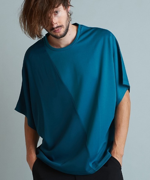 NO ID.(ノーアイディ)の「mt8167-チェンジングドルマンスリーブBIG-T Tシャツ(Tシャツ/カットソー・メンズ・ブルー/ホワイト/ブラック/ブルーグリーン/ライトベージュ・ONE SIZE)」の17枚目の写真