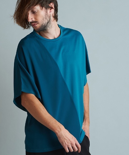 NO ID.(ノーアイディ)の「mt8167-チェンジングドルマンスリーブBIG-T Tシャツ(Tシャツ/カットソー・メンズ・ブルー/ホワイト/ブラック/ブルーグリーン/ライトベージュ・ONE SIZE)」の18枚目の写真
