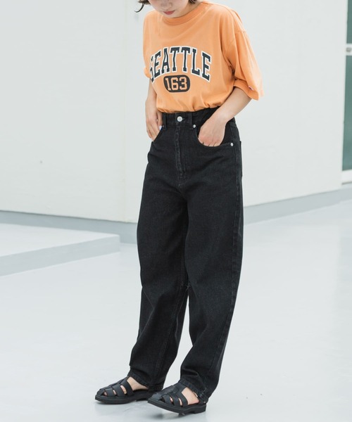 SENSE OF PLACE by URBAN RESEARCH（センスオブプレイスバイアーバンリサーチ）の「ハイウエストコクーンデニム（デニムパンツ・レディース・ライトブルー/アイボリー/ブラック・MEDIUM/X-SMALL/TALL/SMALL）」の17枚目の写真