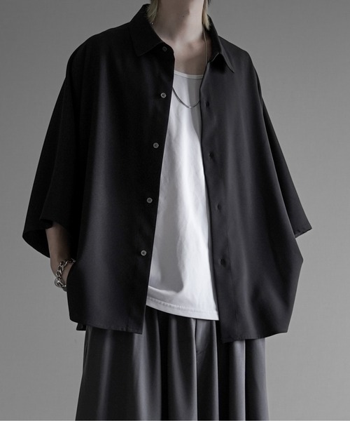 KUUUPY（クーピー）の「Dolman Regular Collar Short-Sleeve Shirt - ドルマンレギュラーカラー半袖シャツ（シャツ/ブラウス・メンズ・ブラック・SMALL/MEDIUM/LARGE）」の2枚目の写真