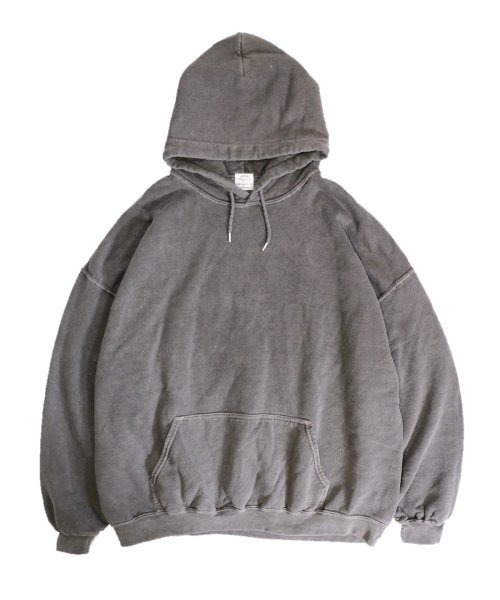 TOWNCRAFT（タウンクラフト）の「TOWN CRAFT タウンクラフト / PIGMENT PULL HOODIE　スウェットパーカー（スウェット・メンズ・ベージュ/ブラック/ネイビー/スモークピンク/ブルーグレー/パープル/グリーン・LARGE/XX-LARGE/MEDIUM/X-LARGE）」の2枚目の写真